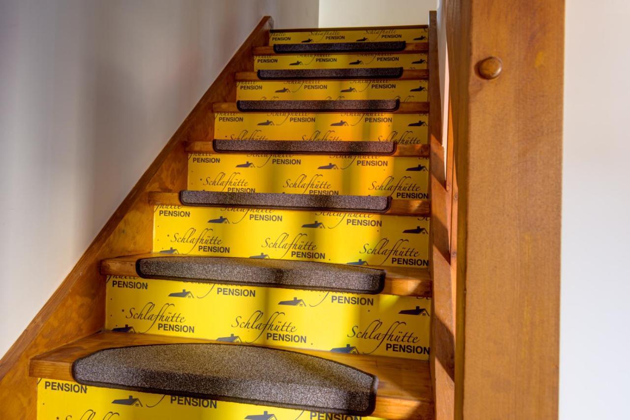 Schlafhuette Hotel Kaltenkirchen Bagian luar foto