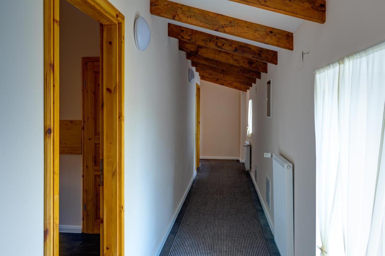Schlafhuette Hotel Kaltenkirchen Bagian luar foto